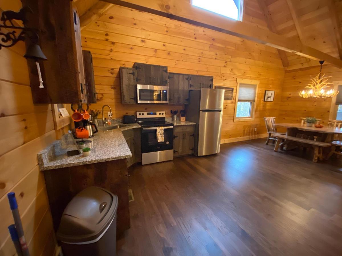 Pine Creek Cabins & Camping Resort South Bloomingville 外观 照片