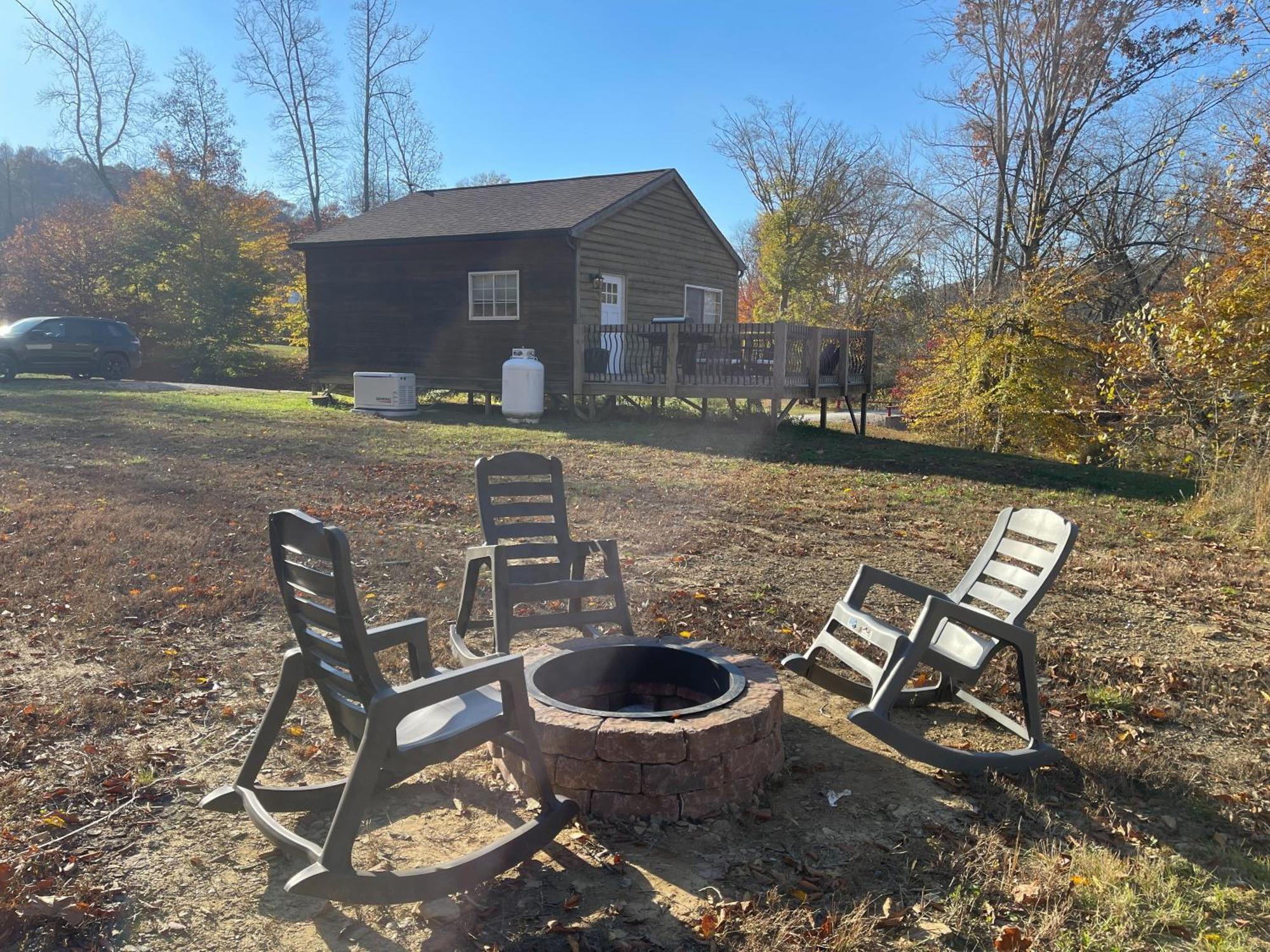 Pine Creek Cabins & Camping Resort South Bloomingville 外观 照片
